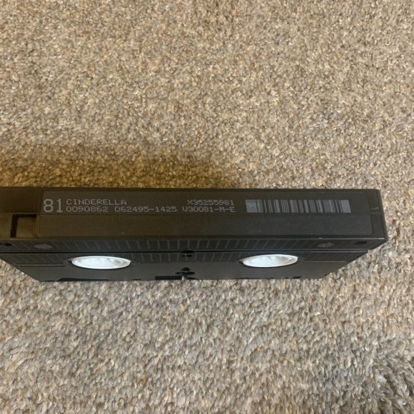 Cinderella VHS Walt Disney's Home Video - Picture 7 of 7